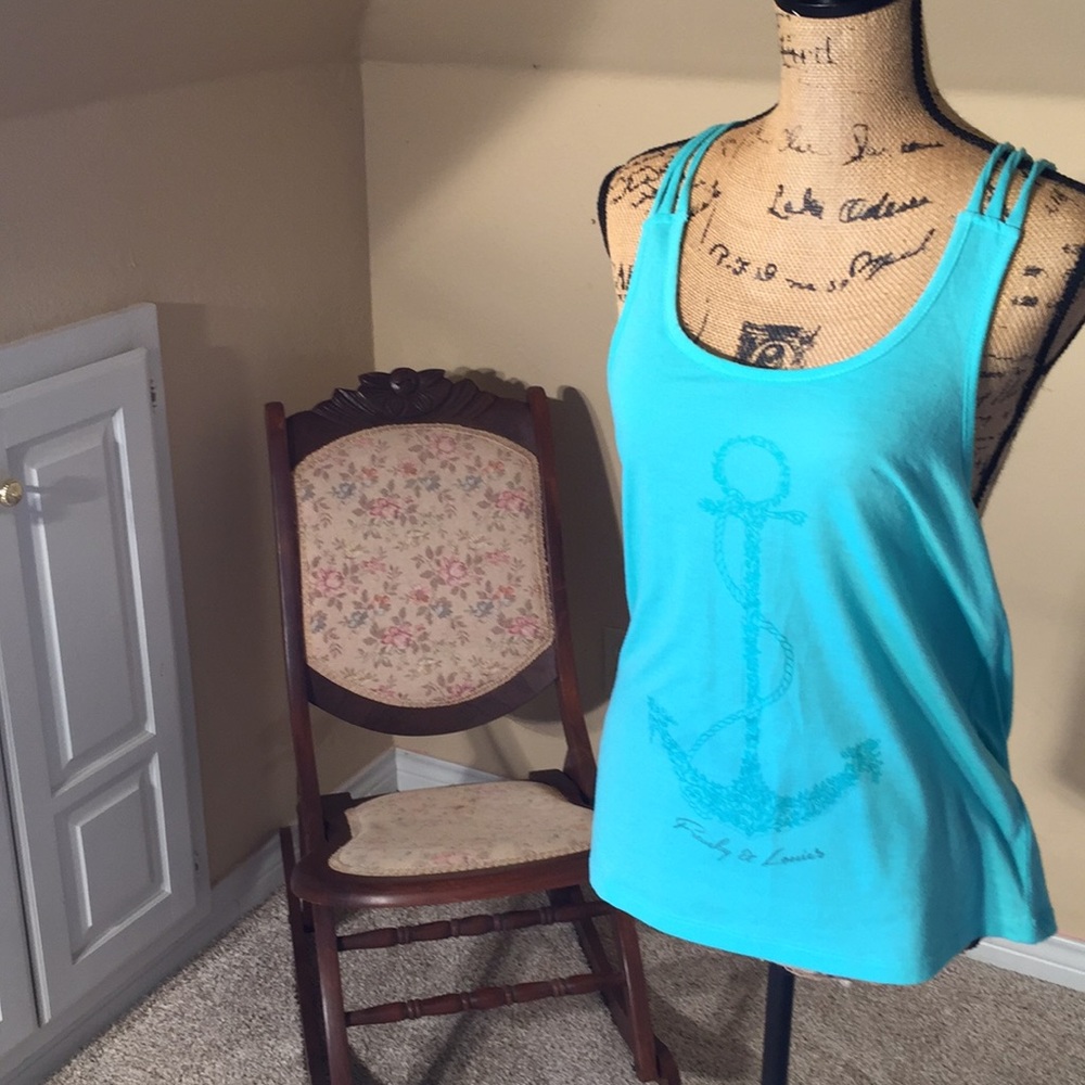 Cute anchor tank
